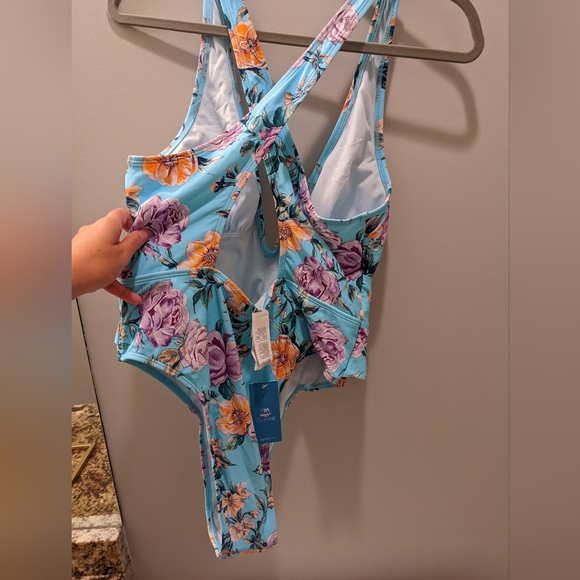 NWT One piece bathing suite - Picture 3 of 3